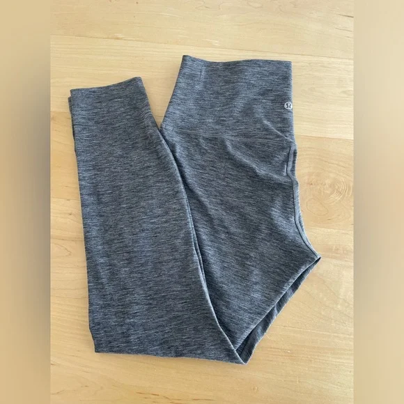 Lululemon Align Leggings 25” - Picture 4 of 5